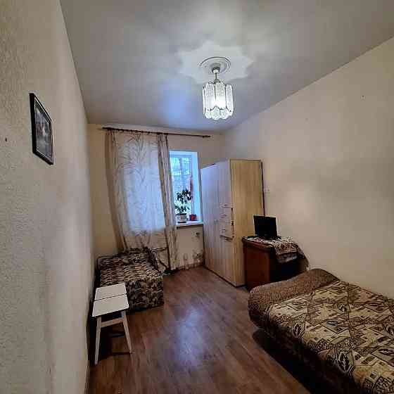 Продам 1 кімн кв недорого  на пр. Мазепи Днепр