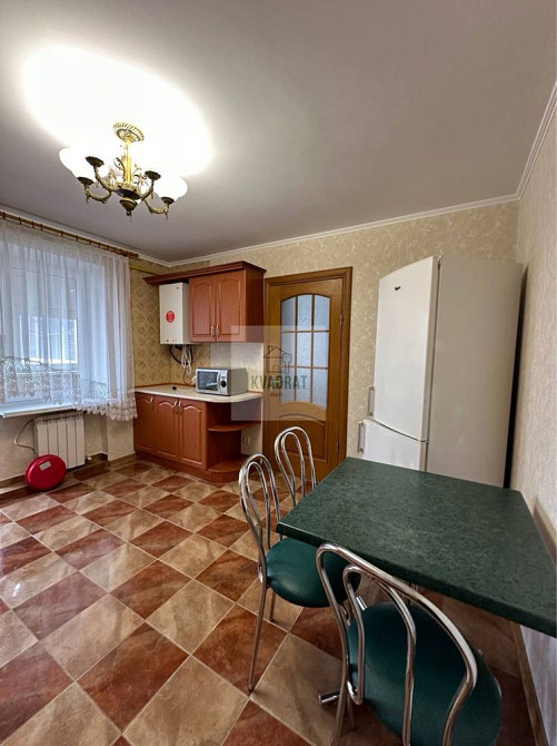 Продам чудову 5-кімнатну квартиру у центрі міста Каменец-Подольский - изображение 2