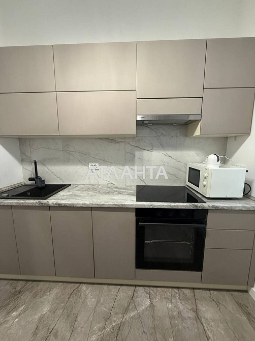 1 кім. з євроремонтом  вул. Шевченка Черновцы - изображение 3