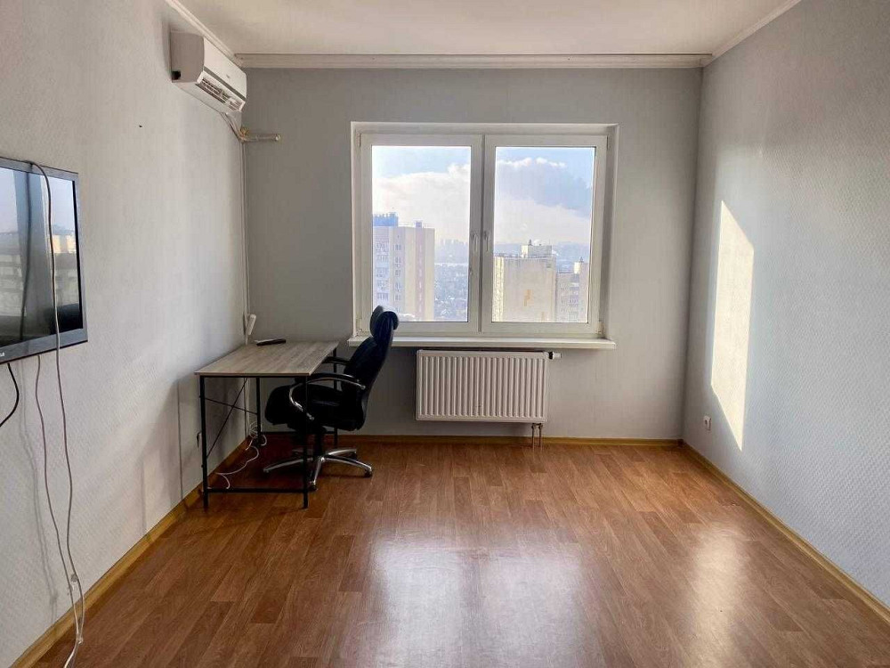 2 кімнатна видова квартира з ремонтом в Києві Чавдар 34 Дарницький Київ - зображення 1