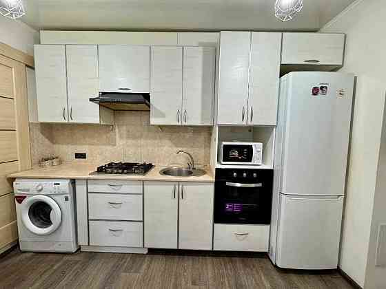 Продам 2к квартиру в центре на Михаила Грушевского Дніпро