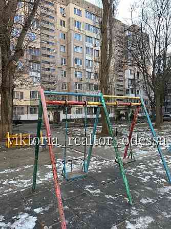 Таирова! Трёхкомнатная квартира под ремонт!Средний этаж! глушко! Одеса