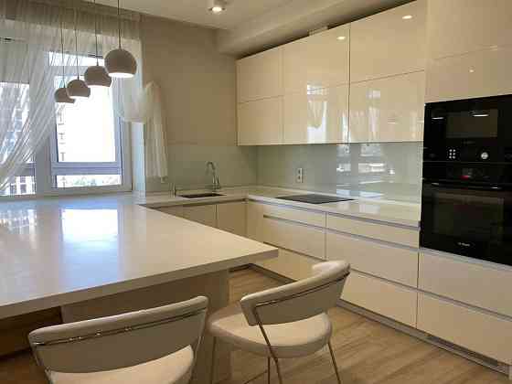 3к! Новострой! Центр! С мебелью! Паркинг подземный! Дніпро