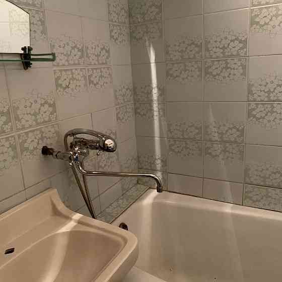 КРЕС. 3 кім.квартира, 7 поверх, не кутова, кухня 9, дві лоджіі. 18000 Кривой Рог