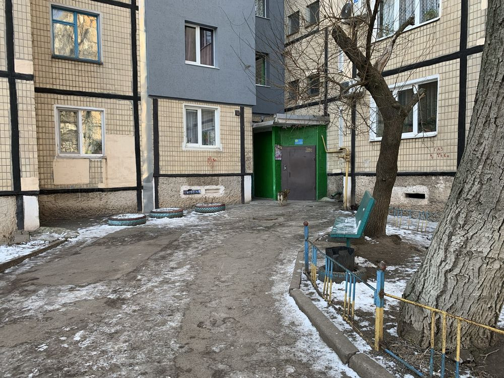 КРЕС. 3 кім.квартира, 7 поверх, не кутова, кухня 9, дві лоджіі. 18000 Кривий Ріг - зображення 1