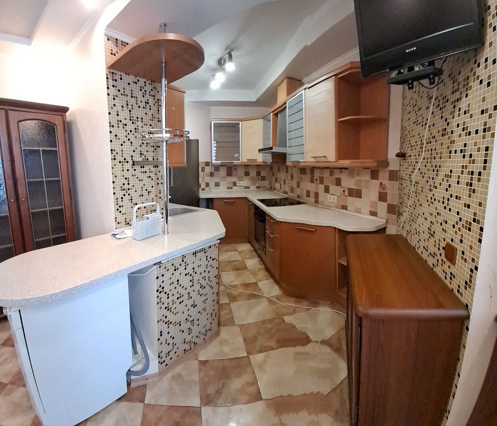 Продам 3 к.кв. вул.Грушевського б.11 р-н Парку, відмінний стан Бровары - изображение 1