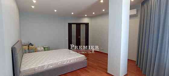 Продам простору 2-кімнатну квартиру в новому будинку на Бочарова! Одеса