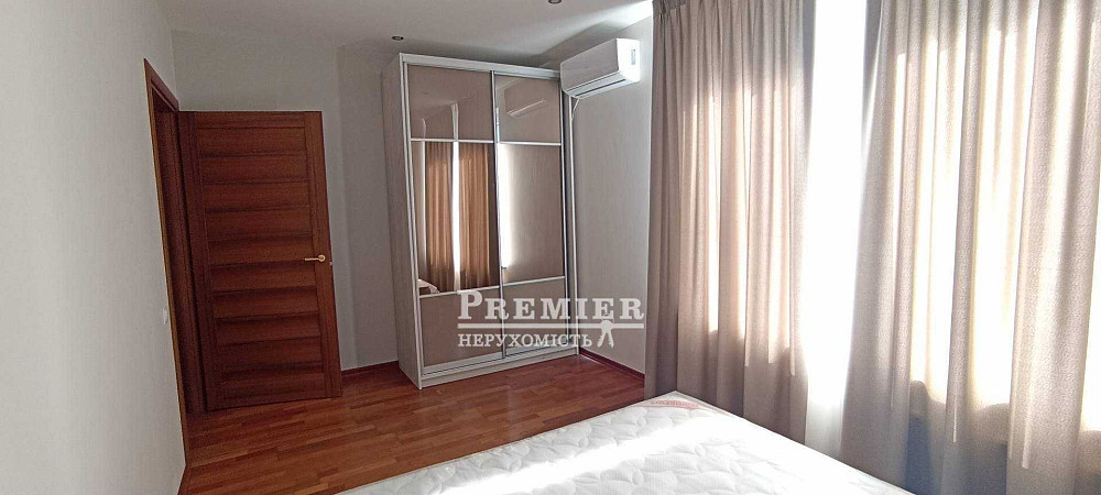 Продам простору 2-кімнатну квартиру в новому будинку на Бочарова! Одеса - зображення 3