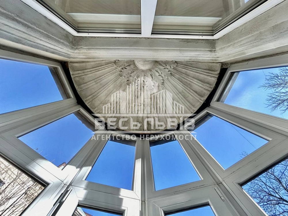 Унікальна 3-кімнатна квартира у серці старого Львова вул. Коновальця Львов - изображение 2