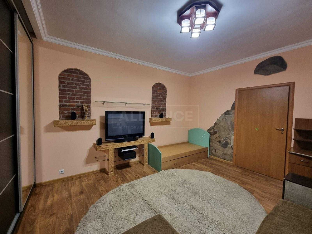 1км квартира з ділянкою неподалік від центру Ивано-Франковск - изображение 5