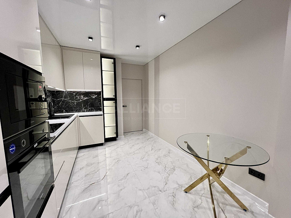 Якісна півторачка з меблями та технікою в новобудові Ивано-Франковск - изображение 1