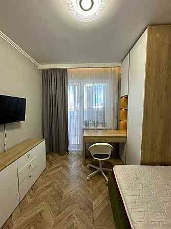 Продам  3-комн. квартиру "СОТОВАЯ" Заболотного/Добровольского/Обл.б-ца Одеса