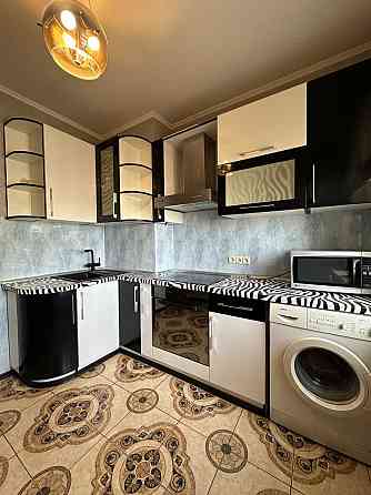 Продам  3-комн. квартиру "СОТОВАЯ" Заболотного/Добровольского/Обл.б-ца Одеса