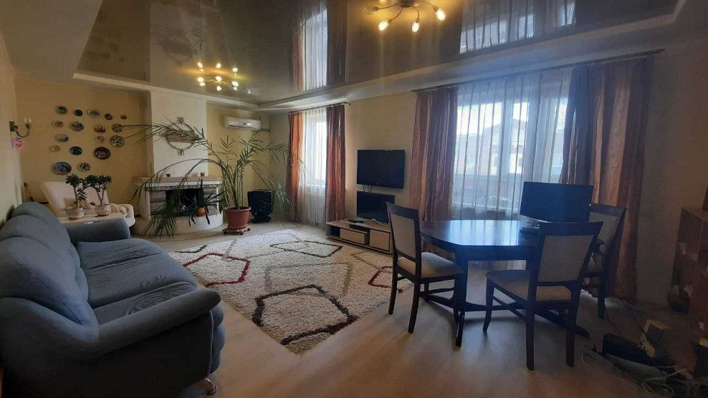 Левада продаж 3-х кім кв-ри  з діючим каміном та автономним опаленням Полтава - изображение 1