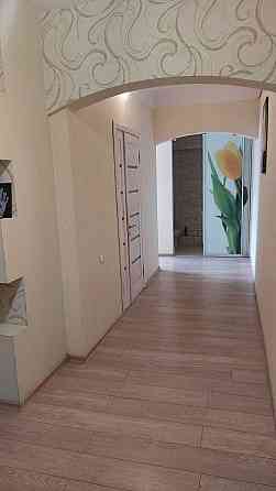 СТАЛИНКА С ЛИФТОМ! Ж/Б! Дом со Шпилем! Площ Конституции 2/2! 3к 76 м2 Харків