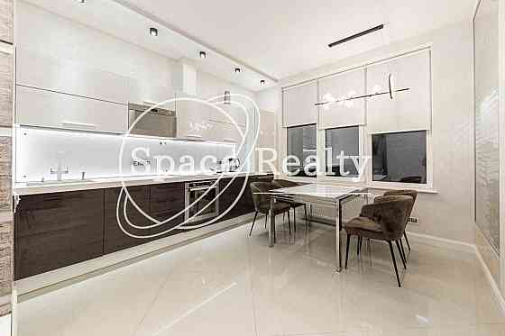 Продаж Дизайнерскої 3-кімнатної квартири 90 м2 ЖК Новопечерские Липки Киев