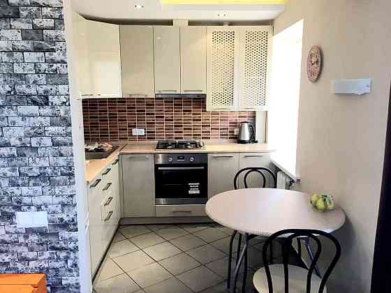 1к пр.Богдана Хмельницкого 24 ( Героев Сталинграда) Дніпро