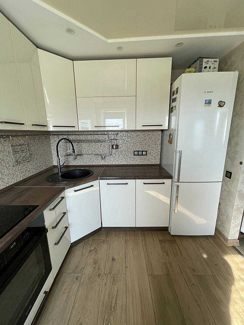 Продам 2к квартиру, 49м2, пгт Слобожанское/пр-т Слобожанский Слобожанское - изображение 1