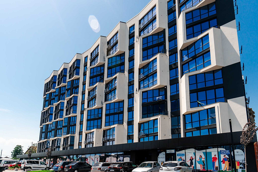 Здана трикімнатна квартира комфорт-класу Угорники - изображение 1