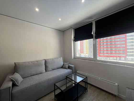 ЖК Варшавський 3. Ніхто не жив. Без комісії. В. Змієнка 34/21 Киев