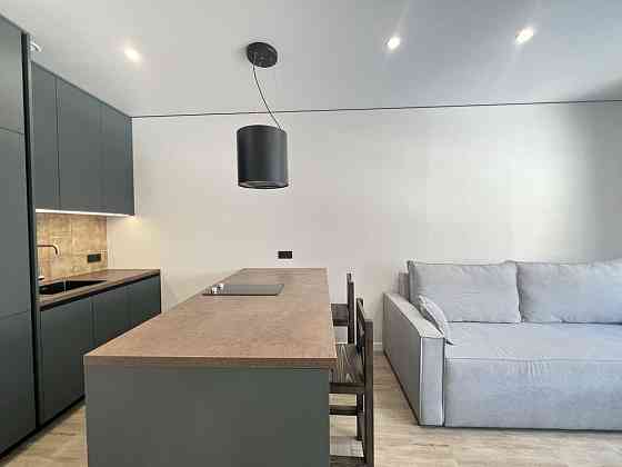 ЖК Варшавський 3. Ніхто не жив. Без комісії. В. Змієнка 34/21 Киев