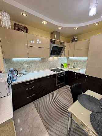 Продается светлая и уютная 3к. квартира на Поселке Одеса