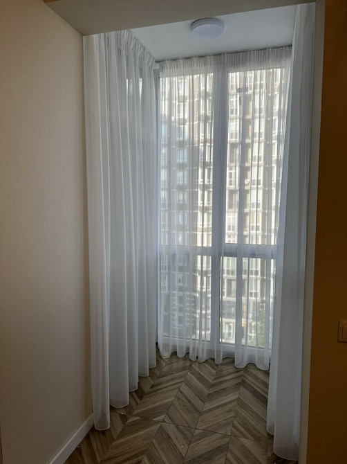 Студія з сучасним ремонтом в будинку бізнес класу Буча - зображення 5