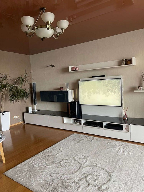 Простора 3-х кімнатна квартира в статусному будинку, на Пр. Миру 21 Житомир - изображение 5