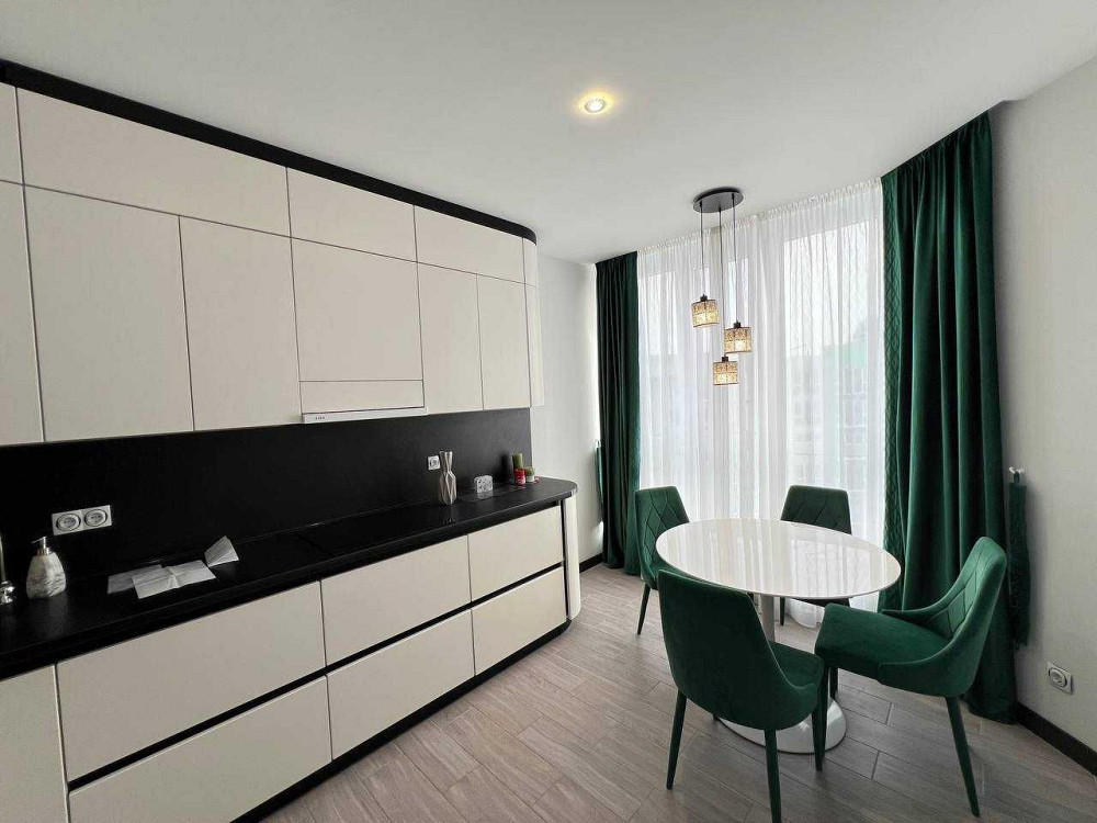 93,2 кв.м с ремонтом, мебелью и техникой. Новый дом Одеса - зображення 1