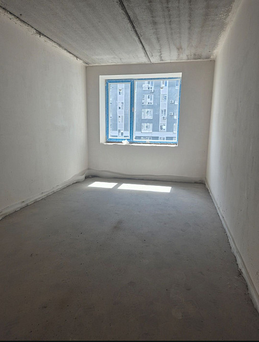 Простора євро 3кк 68 м²  Мінімальне оформлення Ірпінь - зображення 4