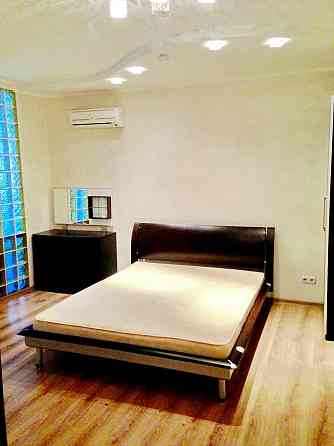 Без комісії. М.Шулявська 3 хв. Закрита територія. Гетьмана, 1в Київ