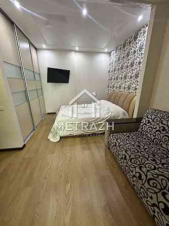 Затишна 1-к квартира з євроремонтом 43м2 Вирлиця Дарницький Киев
