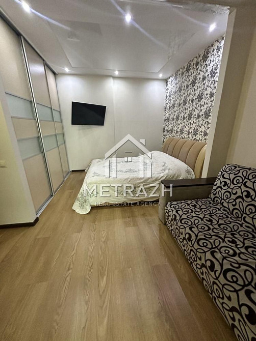 Затишна 1-к квартира з євроремонтом 43м2 Вирлиця Дарницький Киев - изображение 3