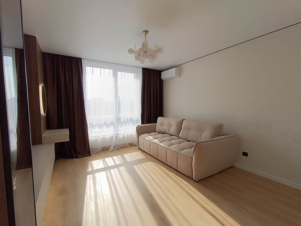 Центр міста 3 поверх ЖК Фемелі Плаза простора сонячна 2х кімнатна Ивано-Франковск - изображение 6