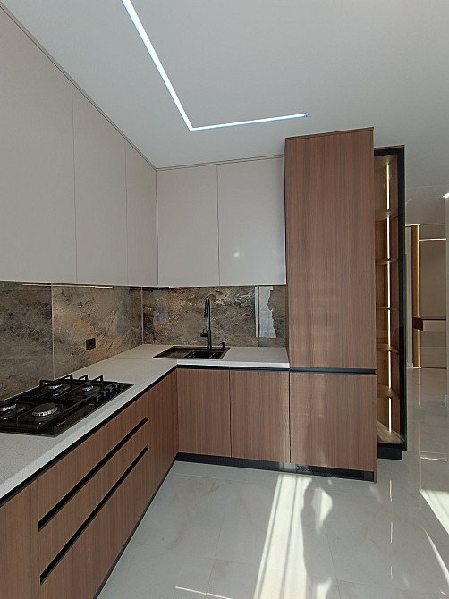 Центр міста 3 поверх ЖК Фемелі Плаза простора сонячна 2х кімнатна Ивано-Франковск - изображение 4