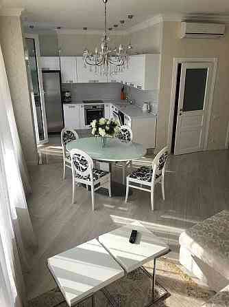 Сдаётся впервые 2 комн ,вид на море ,Литературная S-125 м Одеса