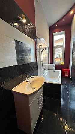 Оренда 3-кімнатної квартири в центрі Львова, площа Франка Львів