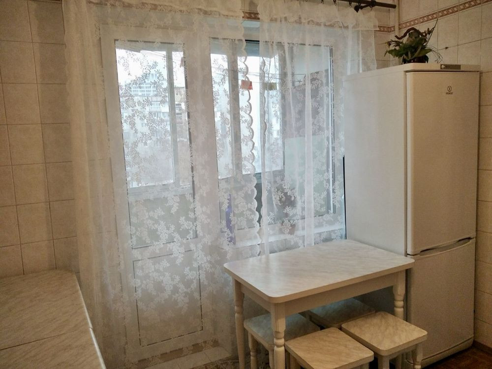 Оренда 1 к квартири, вул. Голосіівська,4. метро Деміівська- 2 хв. Київ - зображення 2