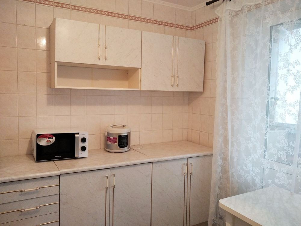 Оренда 1 к квартири, вул. Голосіівська,4. метро Деміівська- 2 хв. Київ - зображення 1