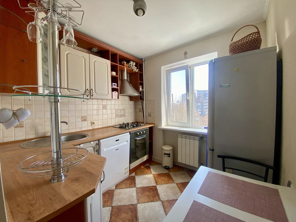 Здам 2 кімнатну квартиру Дарницька площа, Хар.шосе 12 Київ - зображення 1