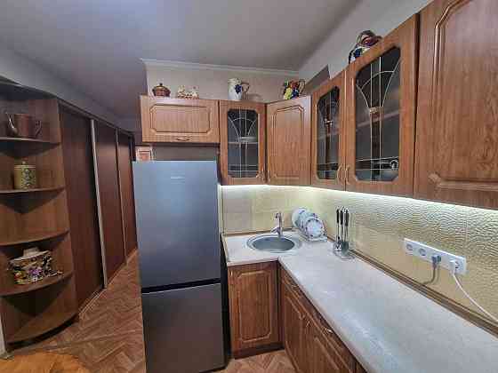 без комісії здам 2 кім кв. пр Берестейський 25 метро Політех Київ