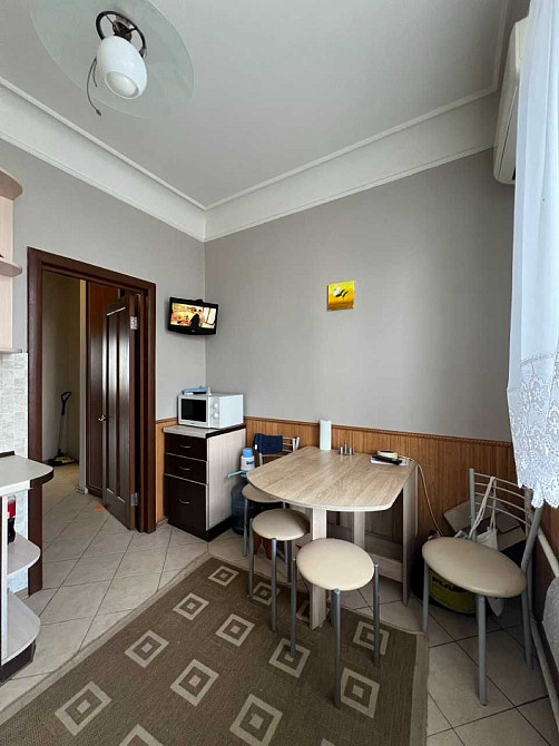 Сталінка! 3к роздільна 75м2 Севастопольска площа Чкололівський б-р 9 Київ - зображення 2