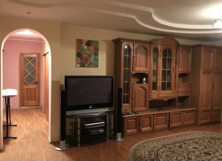 Довгострокова оренда 4-х кімнатної квартири Черкаси - зображення 2