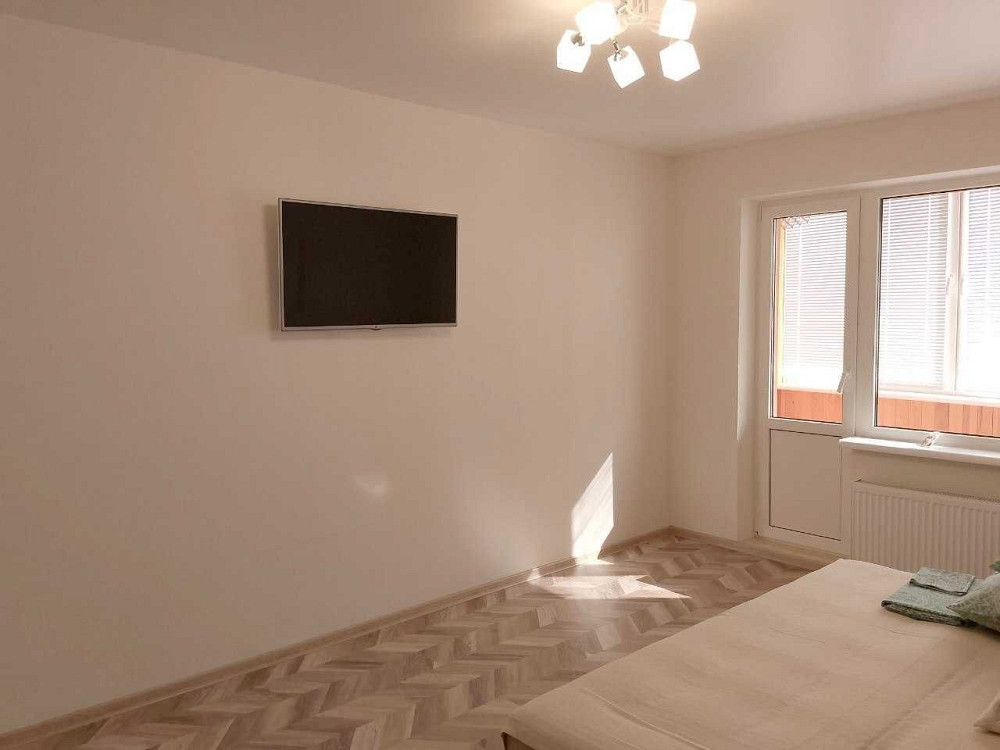 1кімнатна зі свіжим гарним ремонтом на пр-ті Левка Лук"яненка р-н Ниви Чернигов - изображение 6