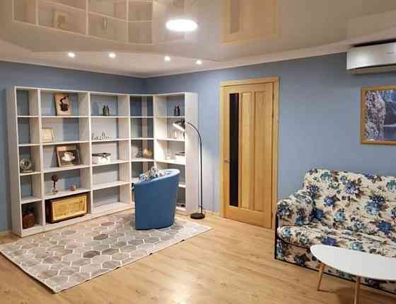 От месяца. 2 х к кв. Левый берег. Новострой. 2 х к кв. Днепр