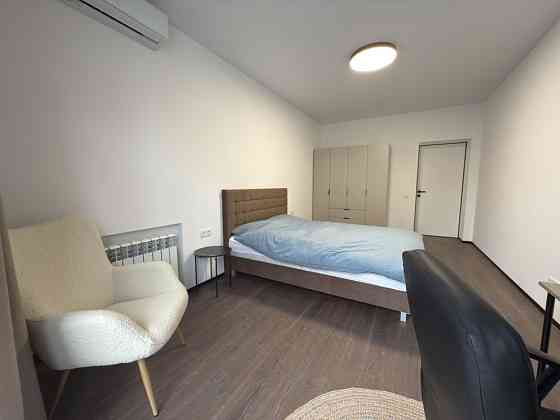 Перша здача! Двокімнатна в центрі Київ