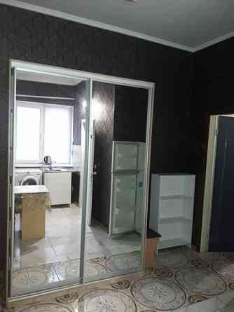 Сдам 1 ком квартиру ближайшее метро Бориспольская харьковская хозяин Київ