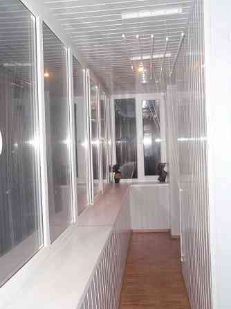 центр метро Печерск ул Щорса 33 3х квартира Київ