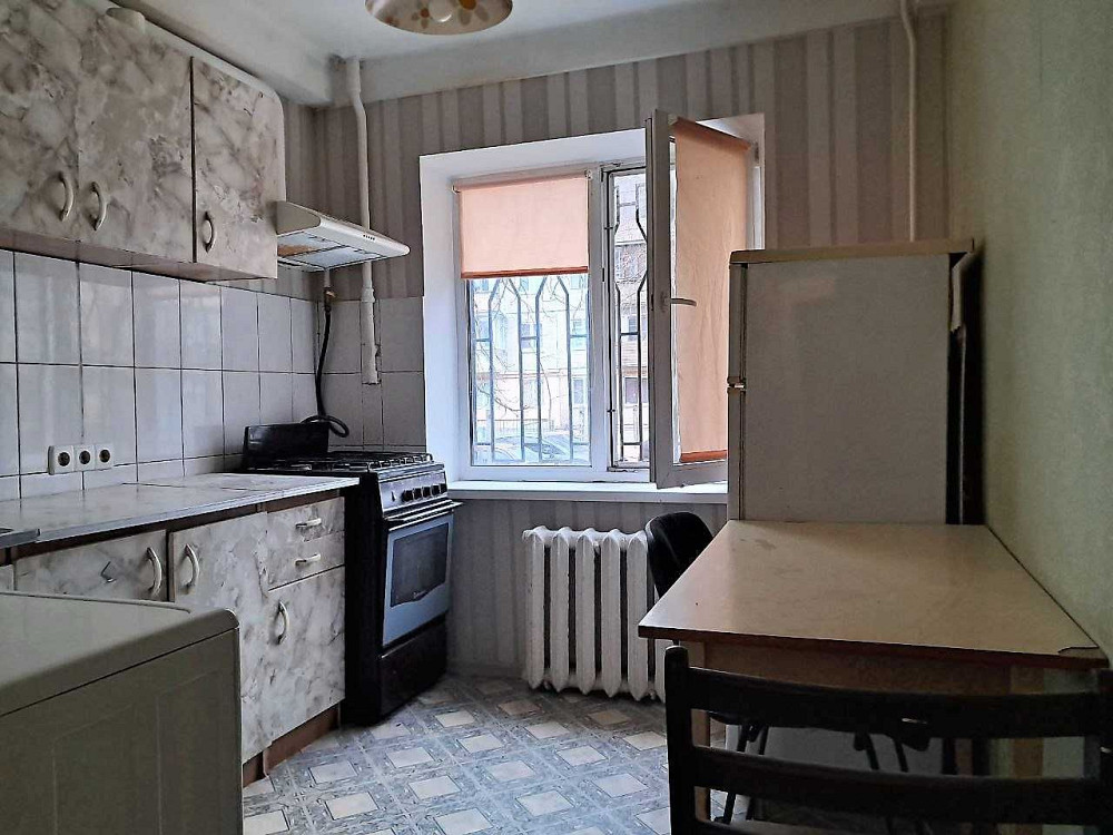 Проспект Миру 9Б, 41 м кв. перший поверх Київ - зображення 4