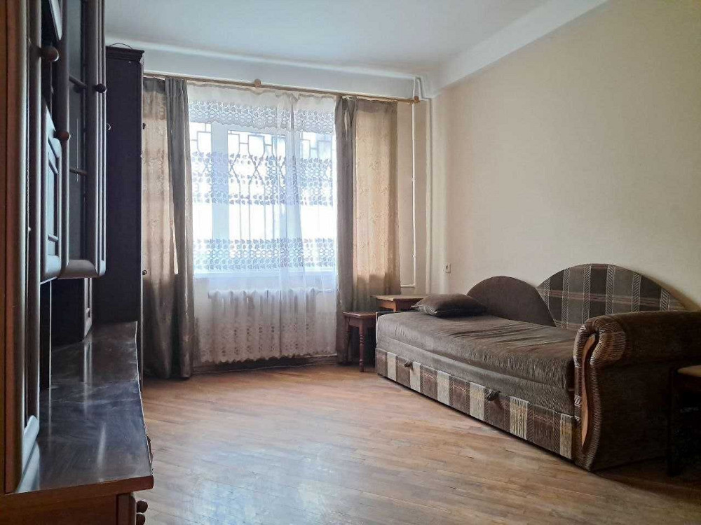 Проспект Миру 9Б, 41 м кв. перший поверх Київ - зображення 1